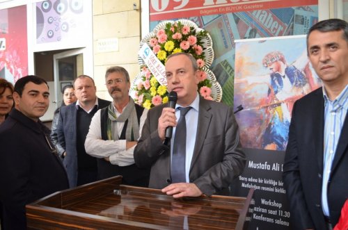 Efe Kadınlar Sergisi Beğeni Topladı