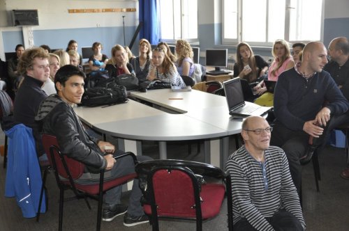 Efeler Anadolu Lisesi Dünya Gençlerini Ağırladı