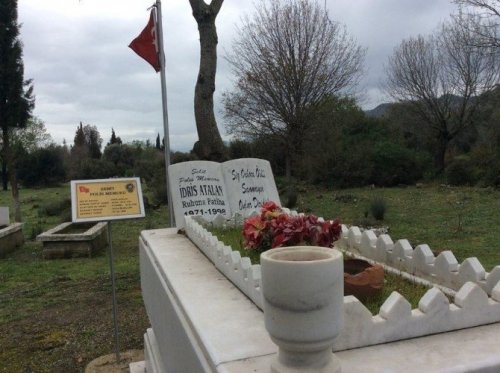 Efeler ilçesindeki şehit mezarlarının bakımları yapıldı