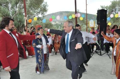 Engelliler Köyü'nde Bahar Şenliği Düzenlendi