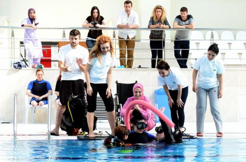 Engellilerin Su Altına Dalma Heyecanı