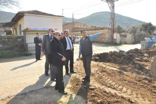 Esenköy Mahallesi'nde yollar yenileniyor