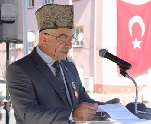 Gazi Heyecanına Yenildi