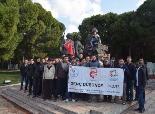 'Genç Düşünce' projesiyle gençler Çanakkale'de ecdadıyla buluştu