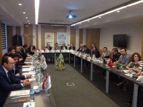 Genç İşadamları Kuşadası’nda buluştu