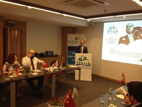 Genç İşadamları Kuşadası’nda buluştu