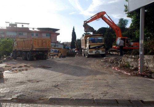 Göçüğü Erken Farkeden Esnaf Olası Faciayı Önledi