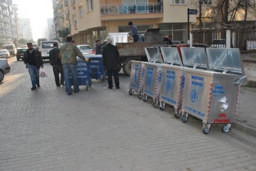 İncirliova’da çöp konteynırları değişiyor