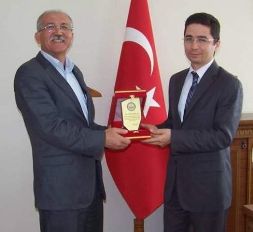 İzmirli Dernek Karacasu’da 3 Engelliyi Sevindirdi