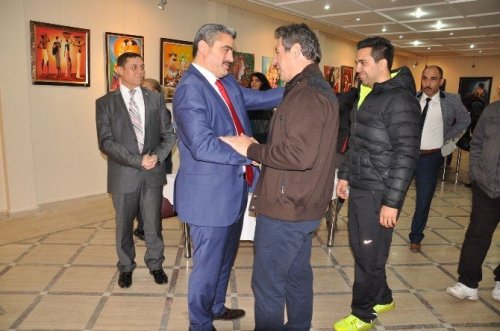 Kadınca resim sergisine ilgi büyük oldu