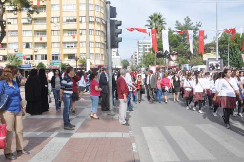 kara-carsafli-2-bayan-(6).jpg