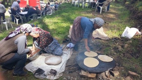 Karapınar Köyü Geleneksel Dede Hayrı Yapıldı