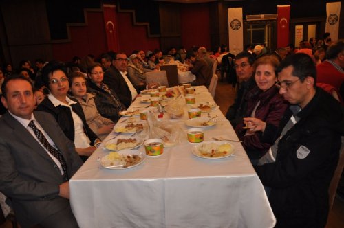Kaymakamı Okur, Engellilerle Yemekte Buluştu