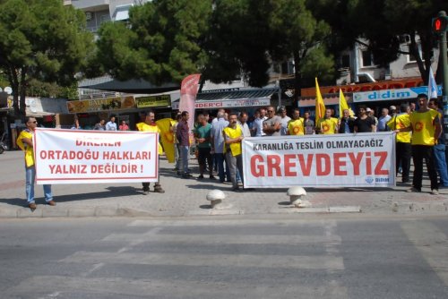 KESK’e Bağlı Sendikalar Didim’de Kobani İçin Grev Yaptı