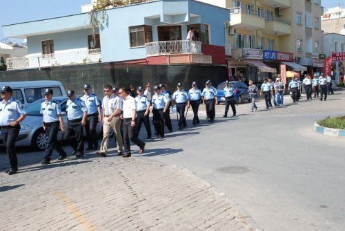 KESK’e Bağlı Sendikalar Didim’de Kobani İçin Grev Yaptı