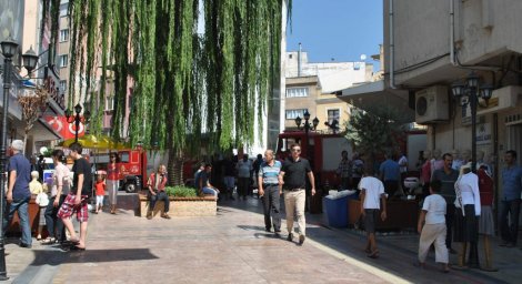 KOKOREÇÇİDEN YÜKSELEN DUMANLAR AYDIN’I KORKUTTU