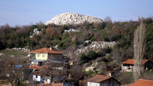 Köylüler Maden Ocağı İçin Ayaklandı