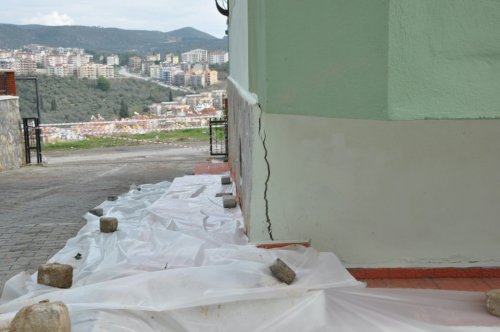 Kuşadası Tahliye Edilen Aileler <span style=