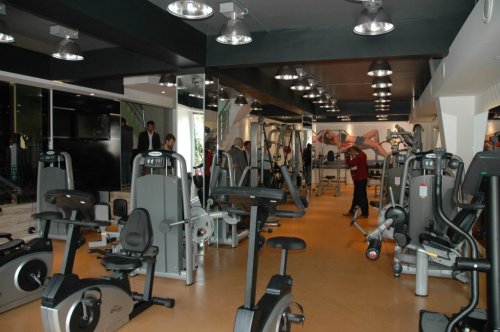 Kuşadası Yeni Bir Spor Merkezine Kavuştu