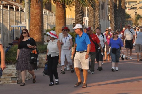 Kuşadası'na 5 Gemi ile 16 Bin 982 turist geldi