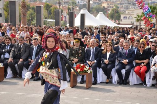 Kuşadası’nda Cumhuriyet Bayramı Kutlandı