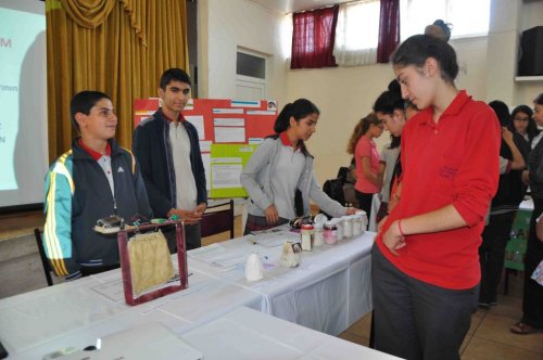 Kuşadası’nda Öğrencilerden Bilim Sergisi