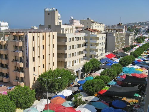 Kuşadası’nda Tekstil Pazarı Tartışması Büyüyor