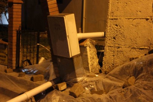 Kuşadası’nda Toprak Kayması Tehlikesi Büyüyor