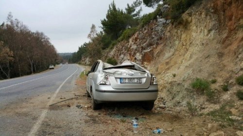 Kuşadası’nda Trafik Kazası: 3 Yaralı