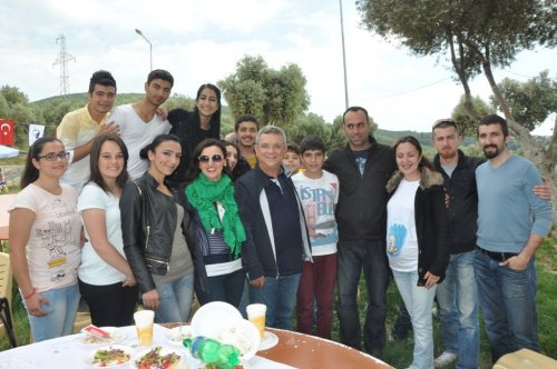 Kuşadası’nda Yaşayan Bozdoğanlılar Piknikte Buluştu