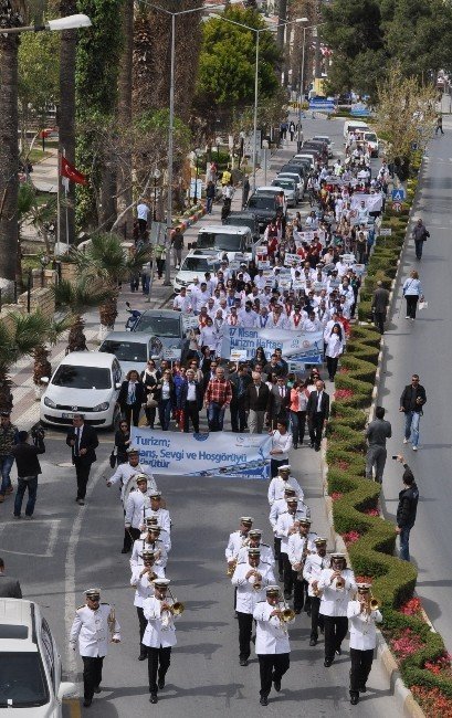 Kuşadası’nda Yemek Sergisi