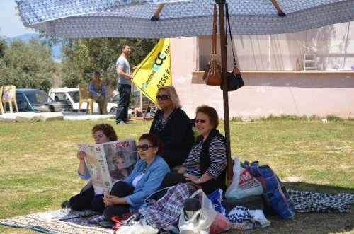 Kuşadası’ndaki Hadimliler Pilav Gününde Buluştu