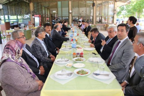 Kuyucak Protokolü Şehit Aileleriyle Buluştu
