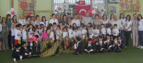 latife-hanim-anaokulu-ev-sahipligi-yapti-(1).jpg