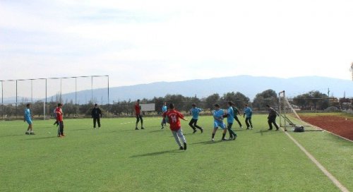 Liseli gençler futbol turnuvasıyla kaynaştı