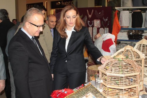 Mahkumlar Yaptı, Gardiyanlar Sattı