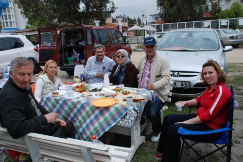 MHP’liler Piknikte Biraraya Geldi