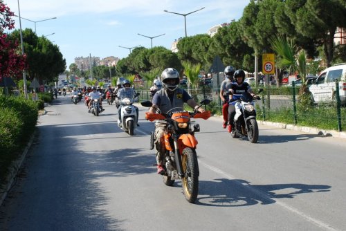 Motosiklet Tutkunları Didim’de Buluştu