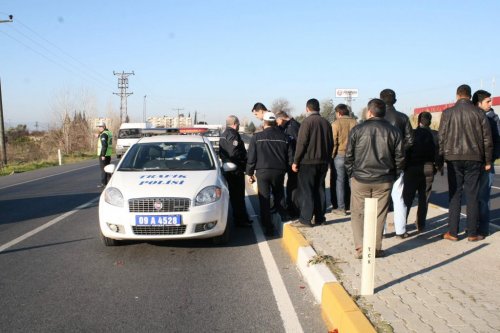 Motosikletli Feci Şekilde Hayatını Kaybetti