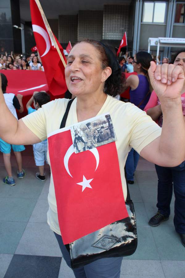 nazilli’de-‘gezi-parki’-protestosu1-(5).jpg