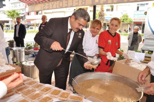 Nazilli Belediyesi Aşure Hayrı Düzenledi
