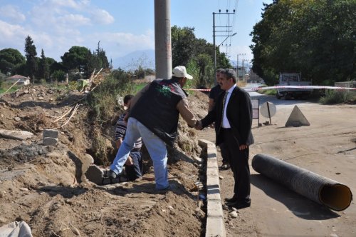 Nazilli Belediyesi Üst Yapı Çalışmalarını Sürdürüyor