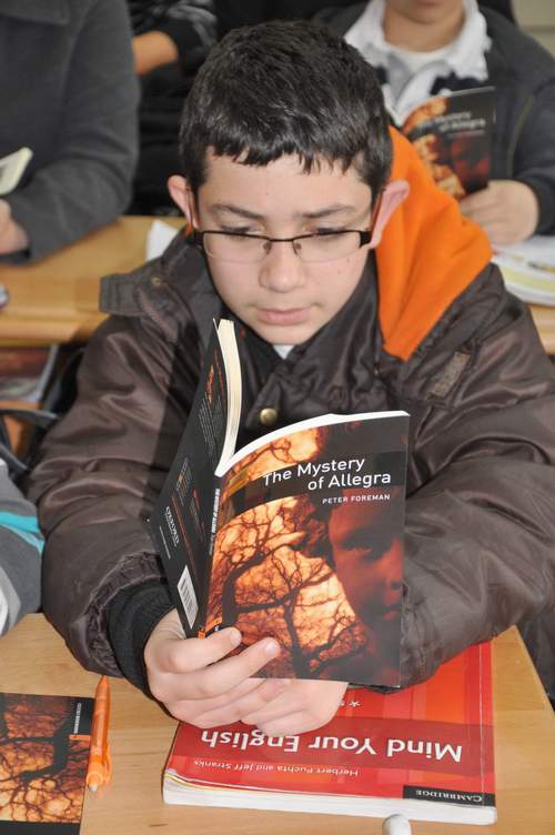 nazilli-fen-lisesi-kitap-okuyor-(5).jpg