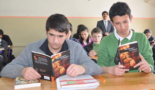 nazilli-fen-lisesi-kitap-okuyor-(6).jpg