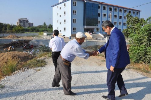 Nazilli İmam Hatip Orta Okulu'nun Yol Sorunu Çözülüyor