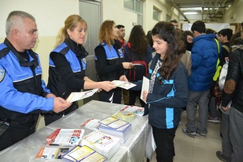 Nazilli’de 27 bin öğrenciye ‘güvenli internet kullanımı’ eğitimi verilecek