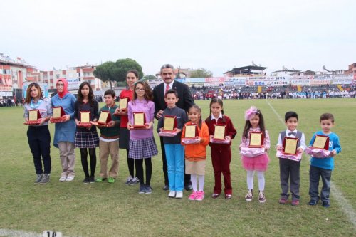 Nazilli’de 29 Ekim Coşkusu Buruk Kutlandı