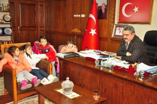 Nazilli’de anaokulu öğrencileri Başkan Alıcık'ı ziyaret etti