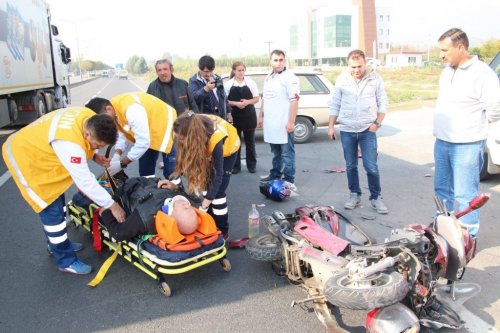 Nazilli'de Aşırı Hız ve Dikkatsizlik Kazayı Getirdi