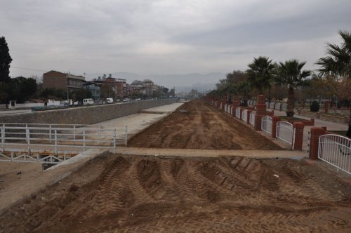 Nazilli'de Dereköy Çayı Rehabilite Ediliyor